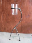 Vase stand